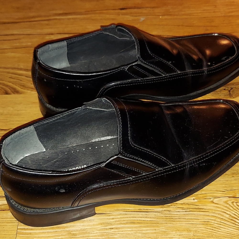 Men's dress shoes size 8.5